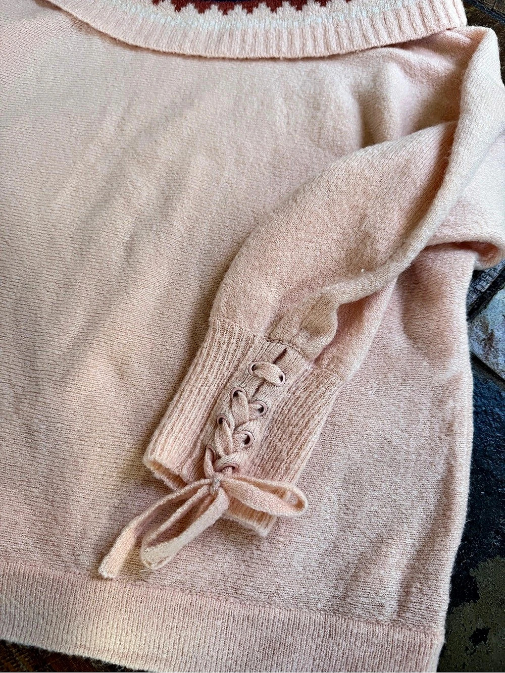 Wrangler Retro Geometric Cowl Neck Pink Size Medium - Picture 6 of 7